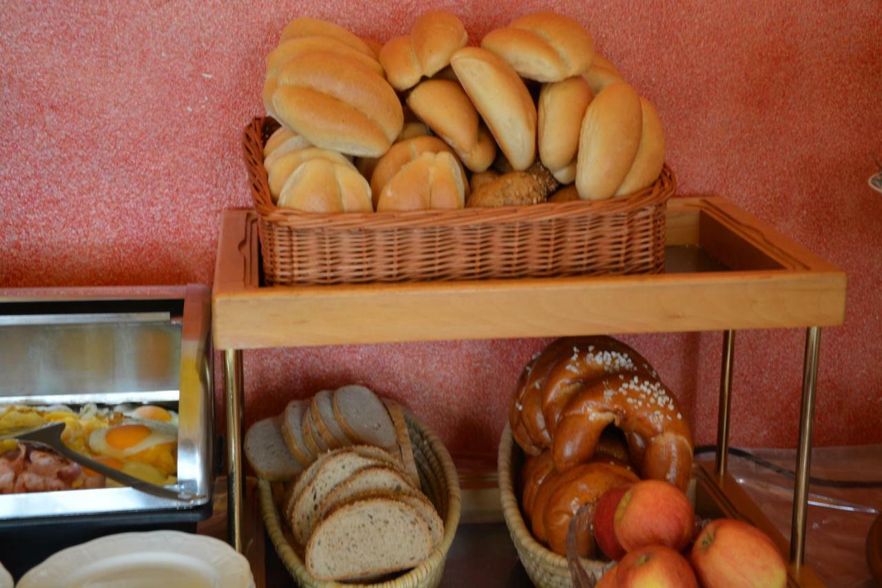 Pension Restaurant Rosenberg Jennersdorf Exteriör bild